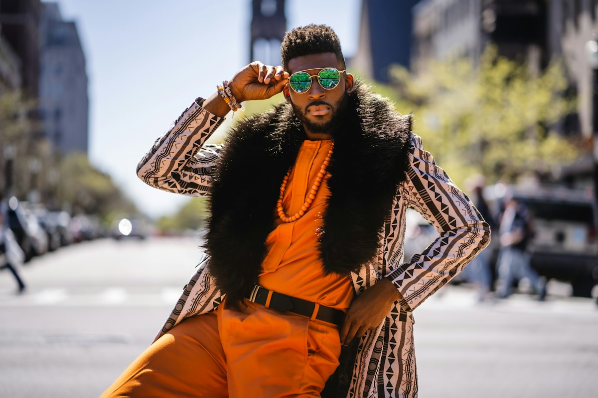 80's Clothes Style for Guys: The Complete Guide to Dressing Like the Decade That Refused to Be Quiet
