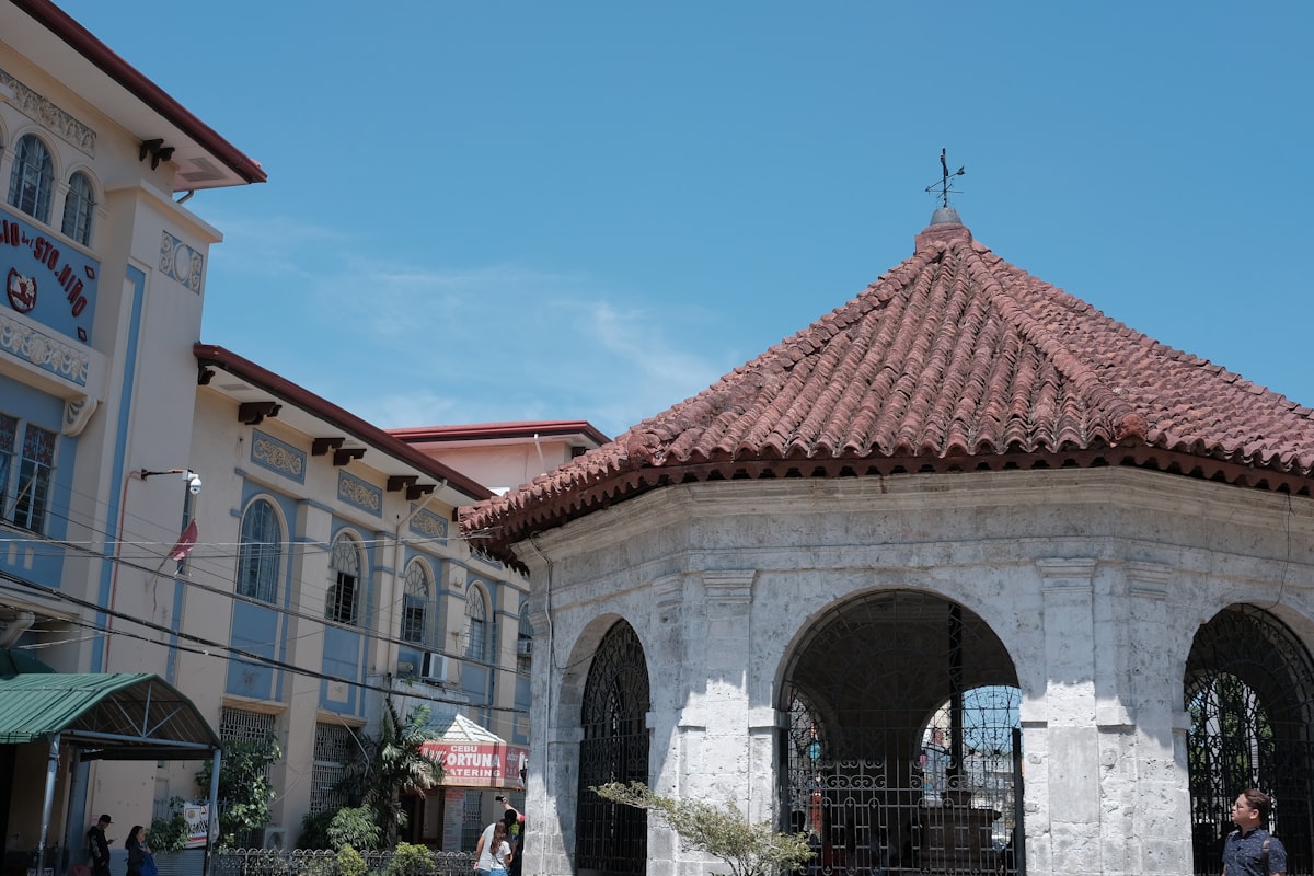 What Are Spanish Style Homes? Architecture, Design Elements, and Inspiration