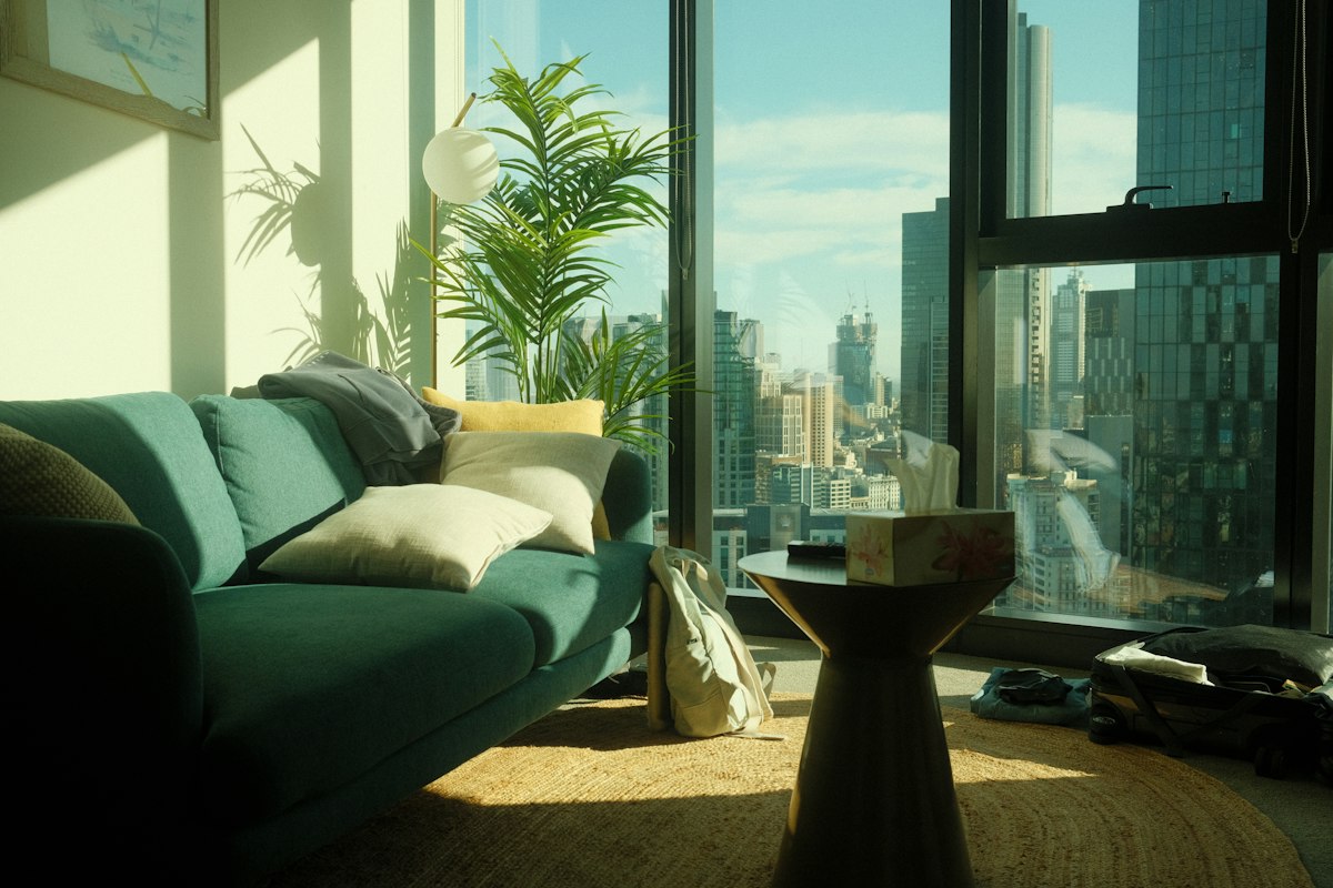 Best Couch for Small Living Room: Expert Guide for 2025