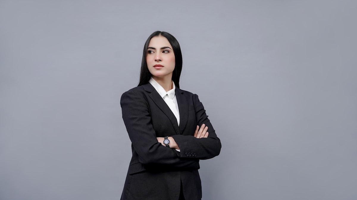 Business Casual Outfits for Women in Summer: How to Stay Cool Without Sacrificing Polish