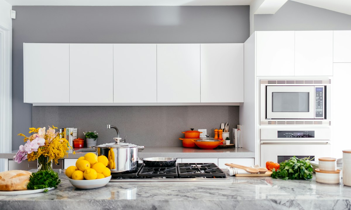 Kitchen Countertop Backsplash Pairing: What Works and Why