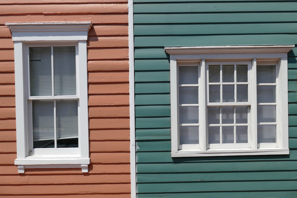 Window Styles for Colonial Homes